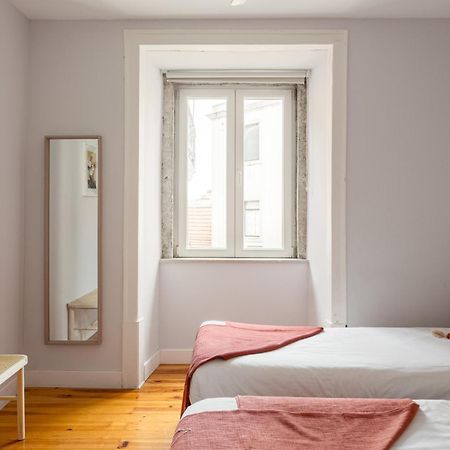 Joivy Inviting Flat Next To Carmo Convent Leilighet Lisboa Eksteriør bilde